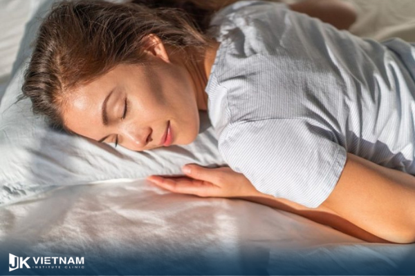 Top 4 tư thế ngủ giảm mỡ bụng khó tin giúp nàng eo thon dáng chuẩn